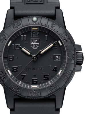 Luminox XS.0301.BO Leerback Seaschildpad 39mm 10 ATM